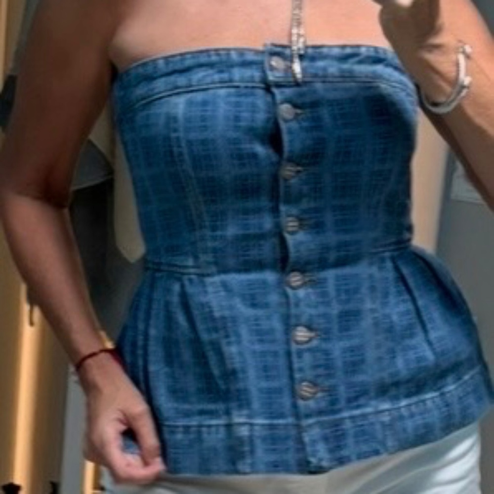 Cute denim top